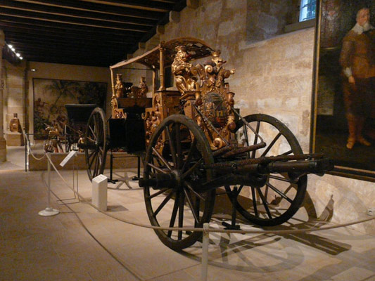 Kutschen und Schlitten