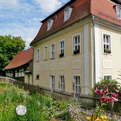 Pfarrhaus mit Pfarrgehöft - Pfarrhaus kein Museumsobjekt