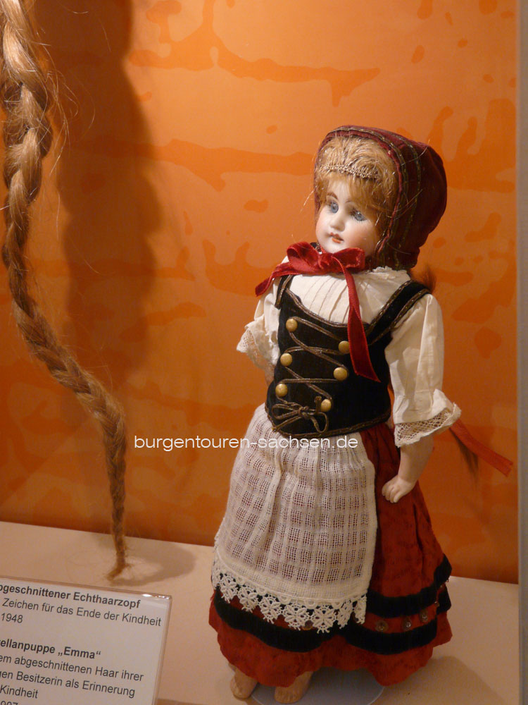 Coburger Puppenmuseum - Puppen von Carin Lossnitzer